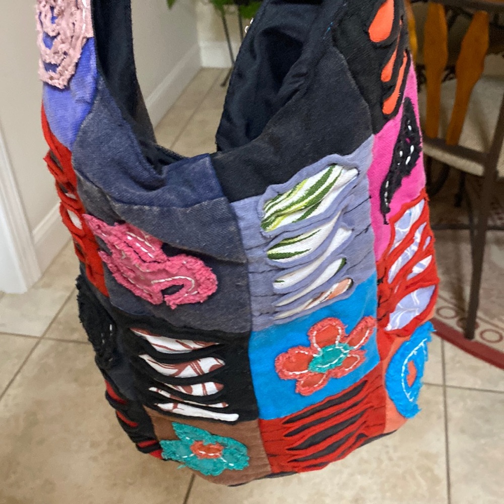 Hobo NWT Cool Bag Peace Sign Acid Wash Distressed Size OS Color Black Blue Red